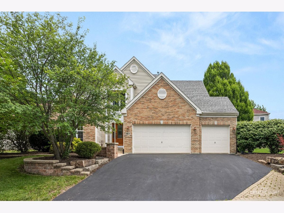 Homes For Sale Bloomfield West Bolingbrook Illinois, 1608 Trails End Lane