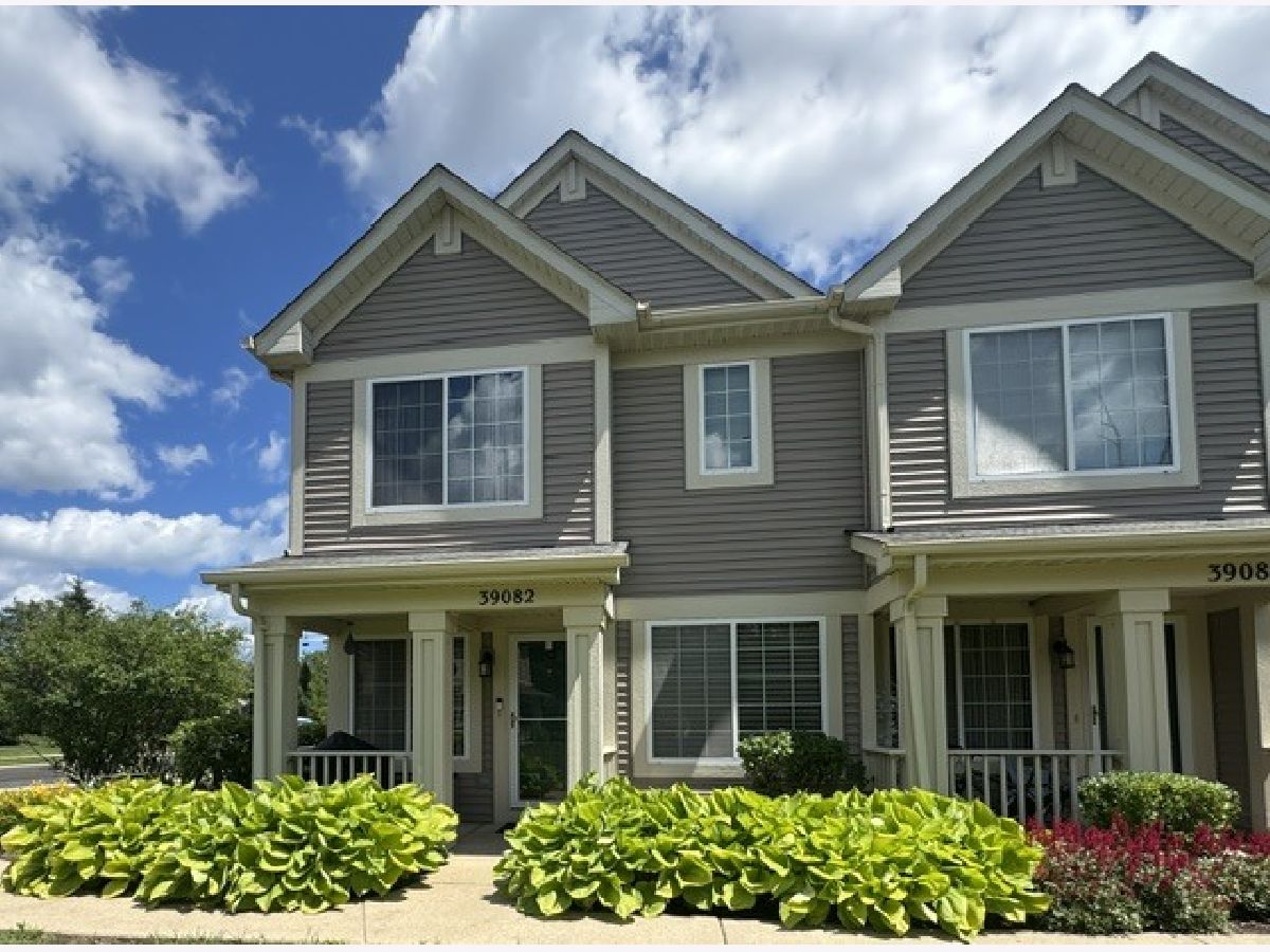  For Sale Beach Park Illinois, 39082 Welsh Lane