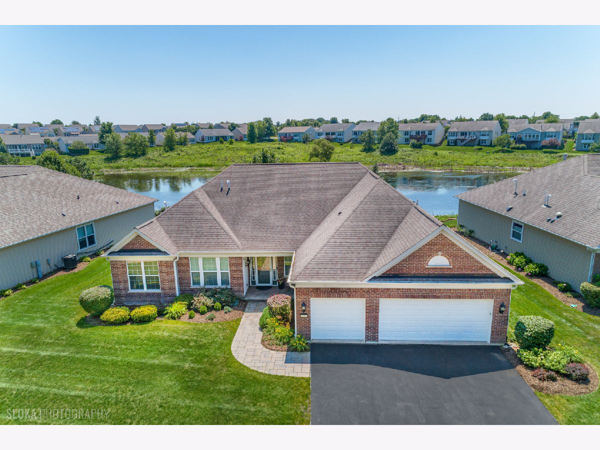 Homes For Sale Grand Dominion Mundelein Illinois, 3737 Canton Circle