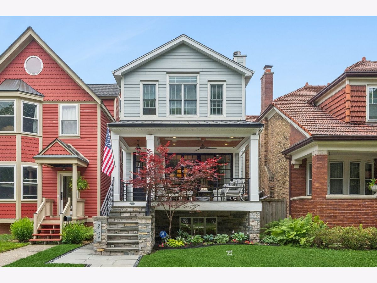  For Sale Chicago Illinois, 2109 Sunnyside Avenue