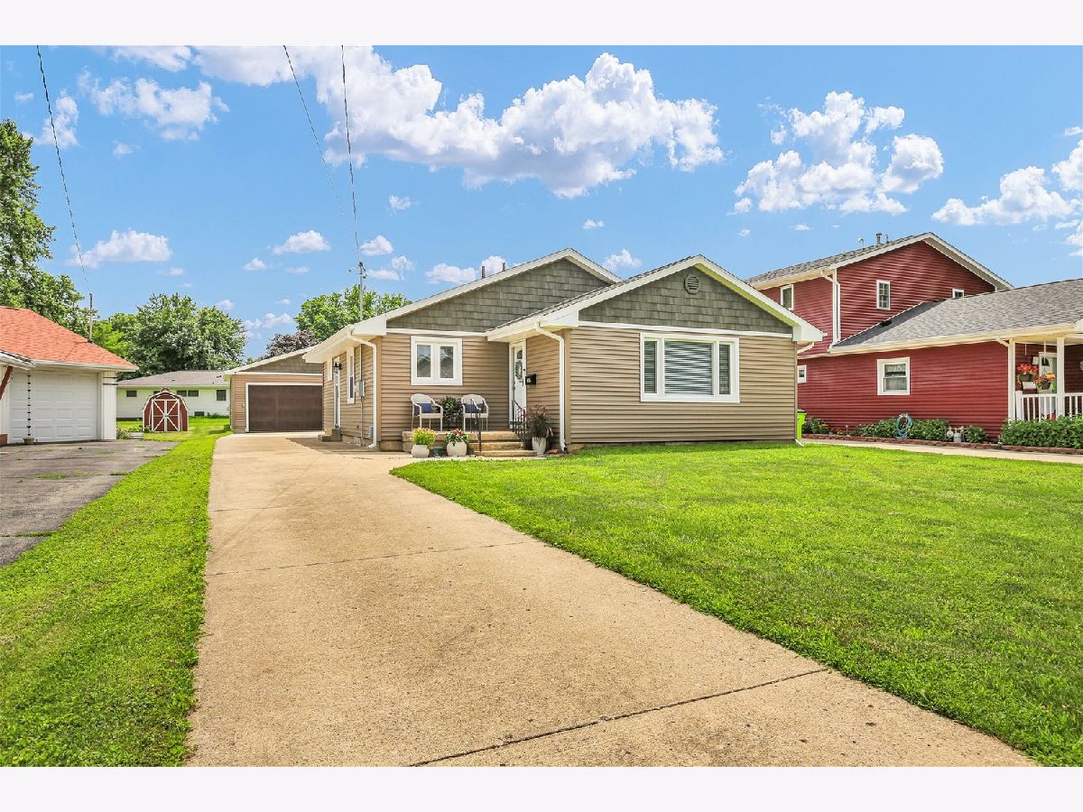  For Sale Tuscola Illinois, 615 Newkirk Street