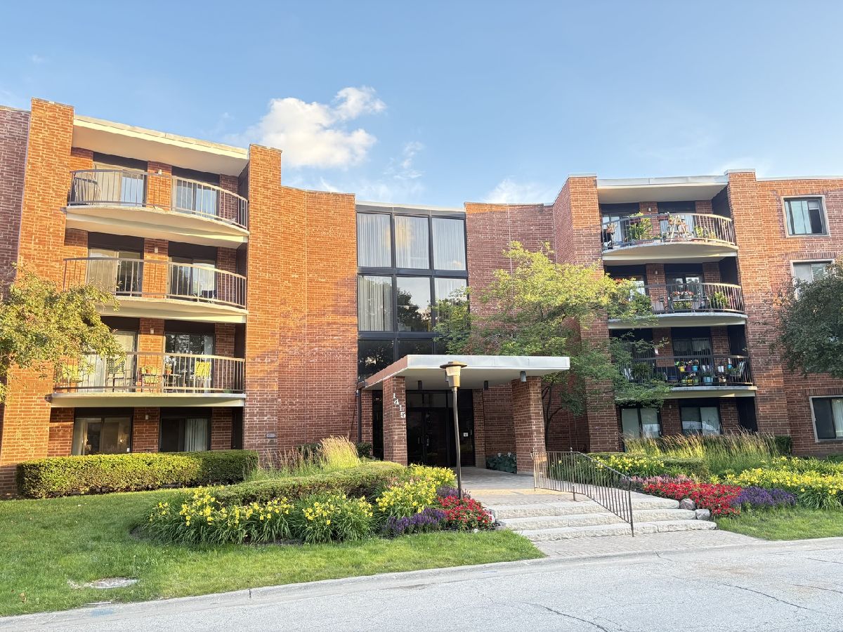 Condominiums For Sale Dana Point Arlington Heights Illinois, 1415 Central Road