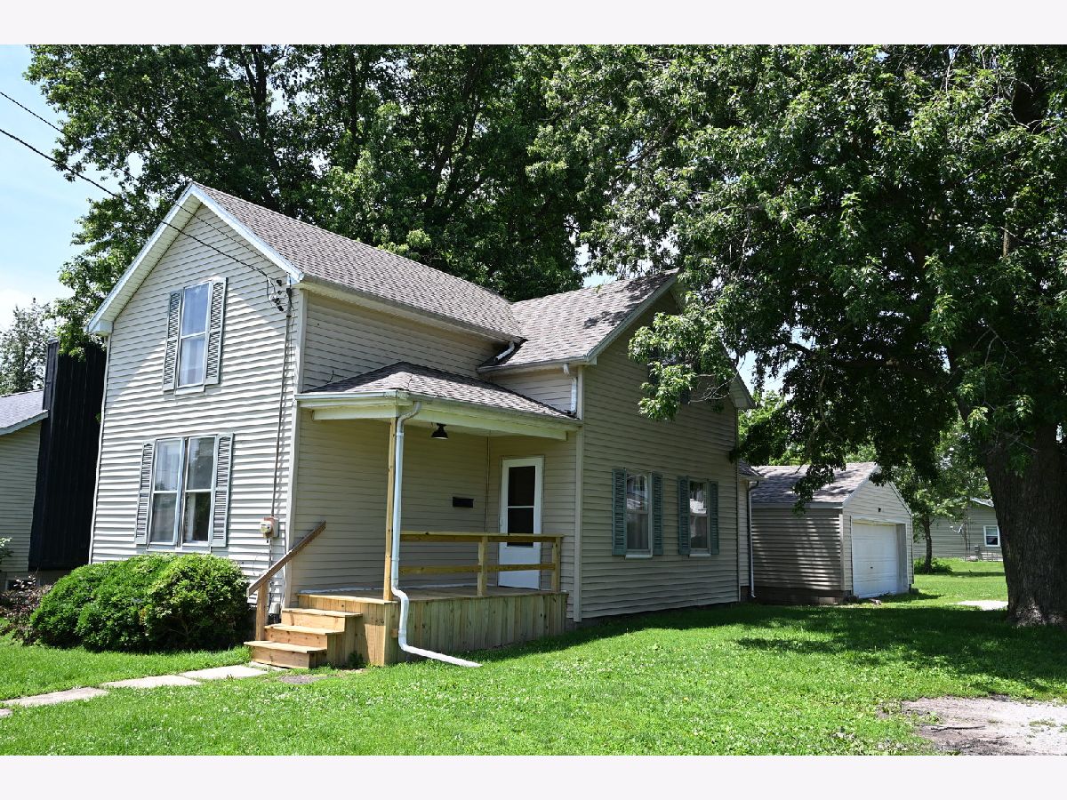  For Sale El Paso Illinois, 302 Summit Street