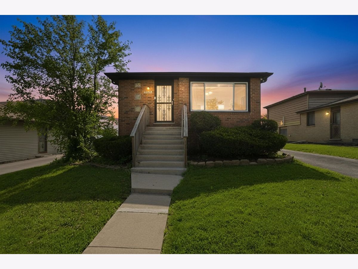  For Sale Country Club Hills Illinois, 18045 Birch Avenue