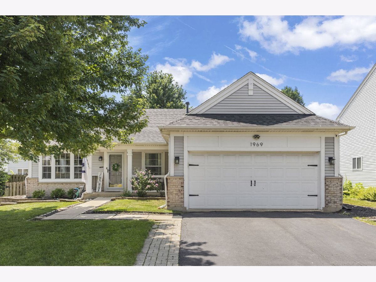  For Sale Aurora Illinois, 1969 Conway Lane