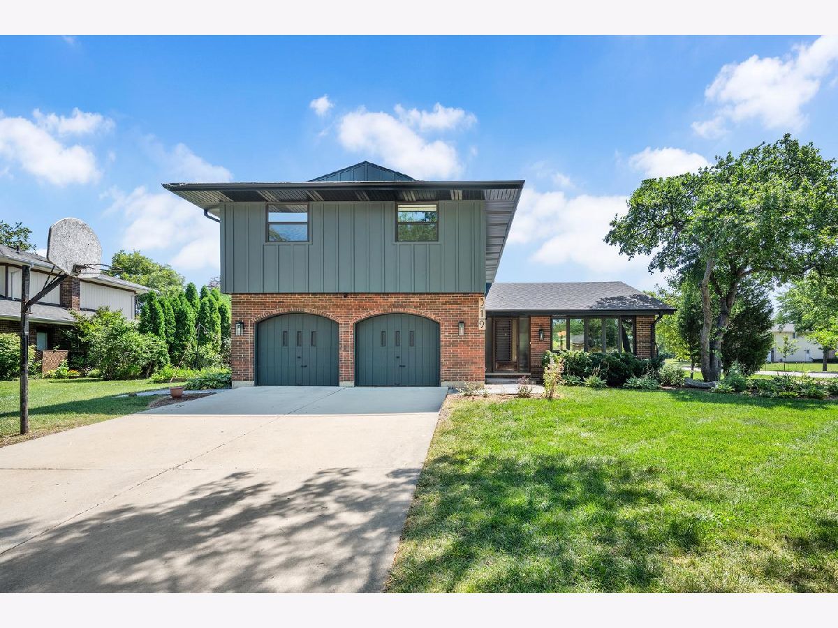 Homes & Condos & Townhomes Sold Weathersfield West Schaumburg Illinois, 319 Mendon
