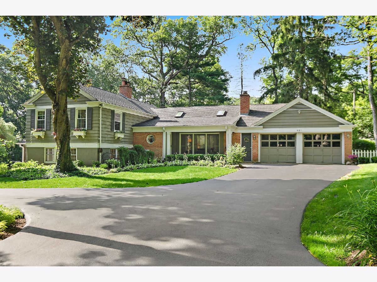 Homes For Sale Biltmore North Barrington Illinois, 601 Brookside Road