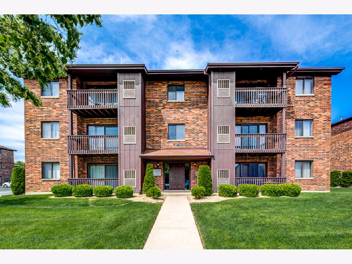  Rented Oak Forest Illinois, 15706 Peggy