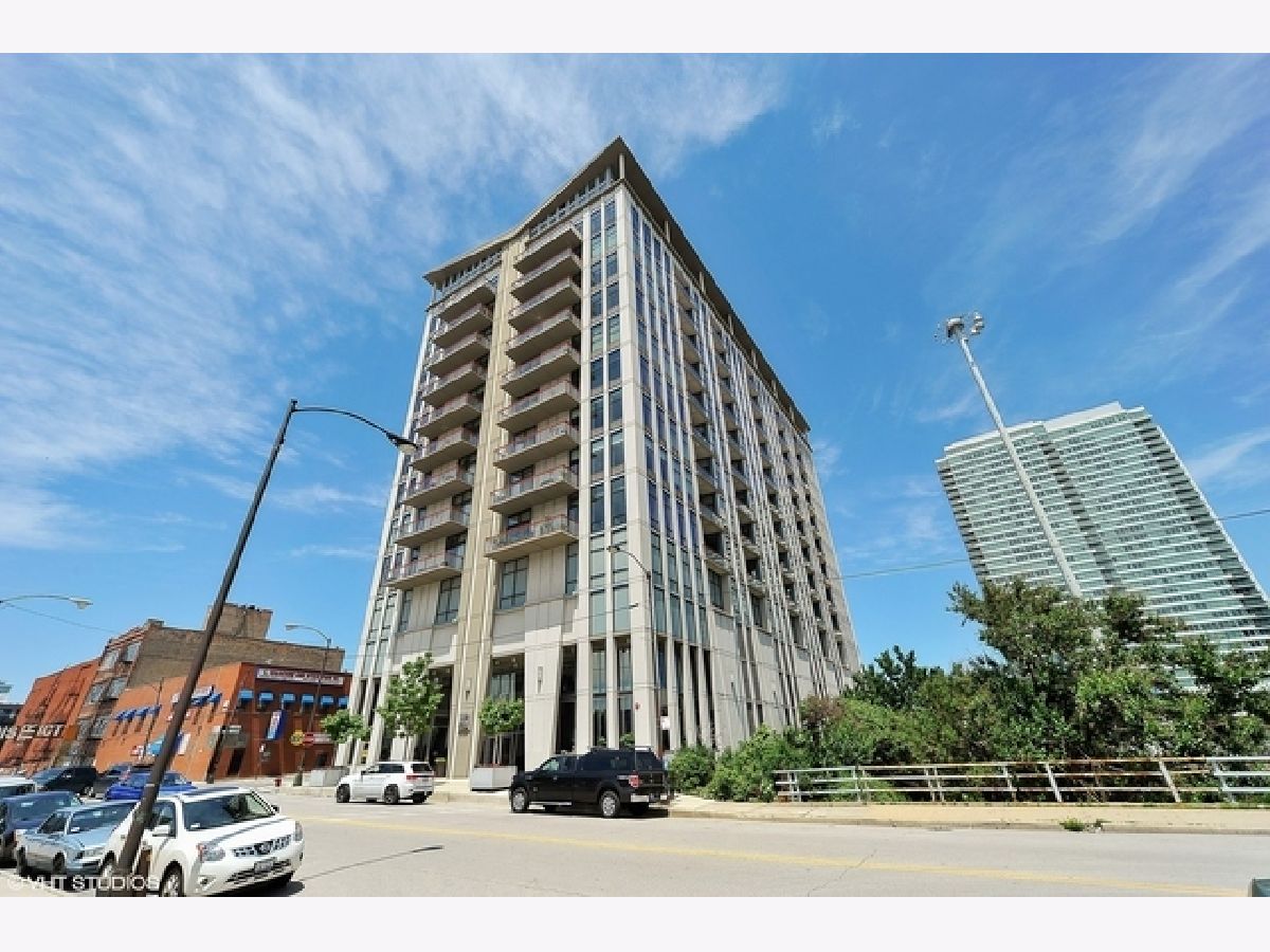 Rented Chicago Illinois, 740 Fulton