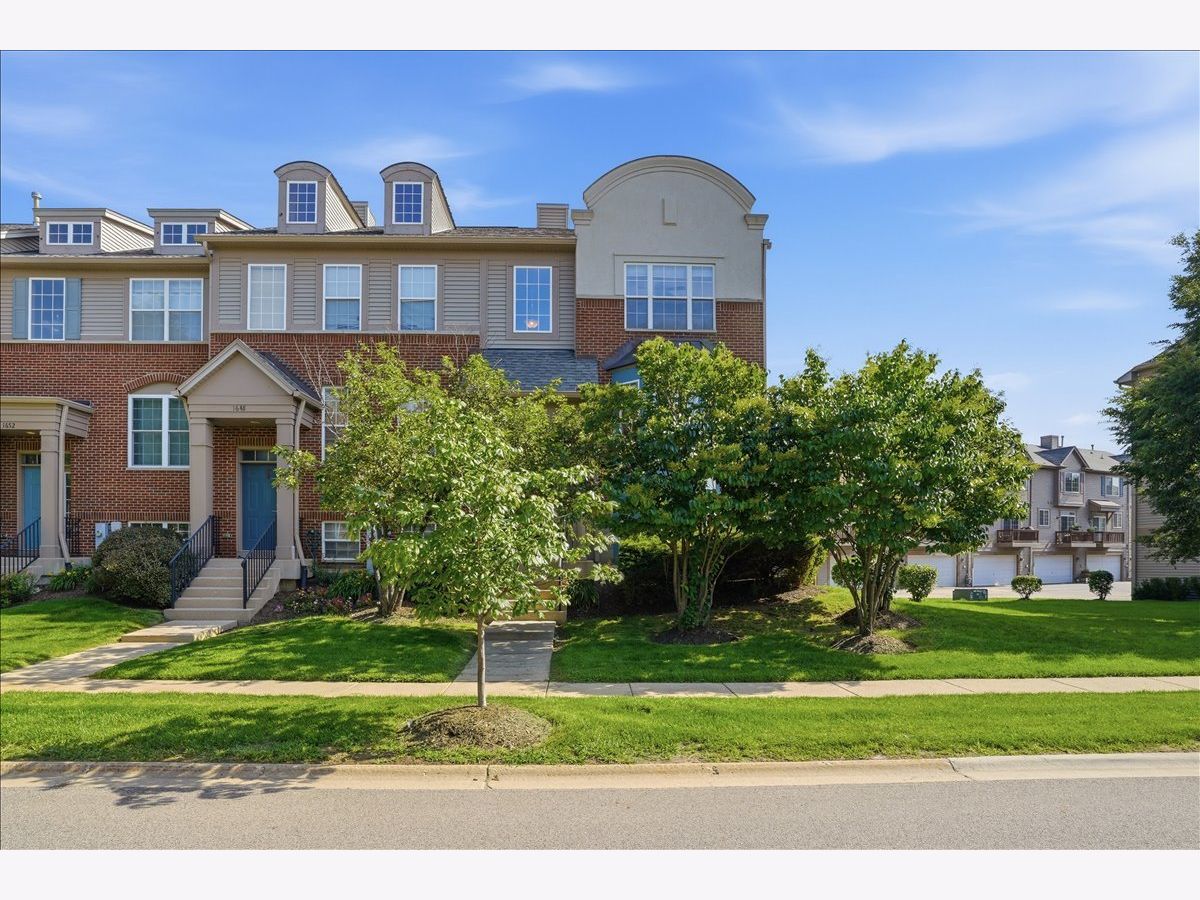  Rented Grayslake Illinois, 1644 Station Park