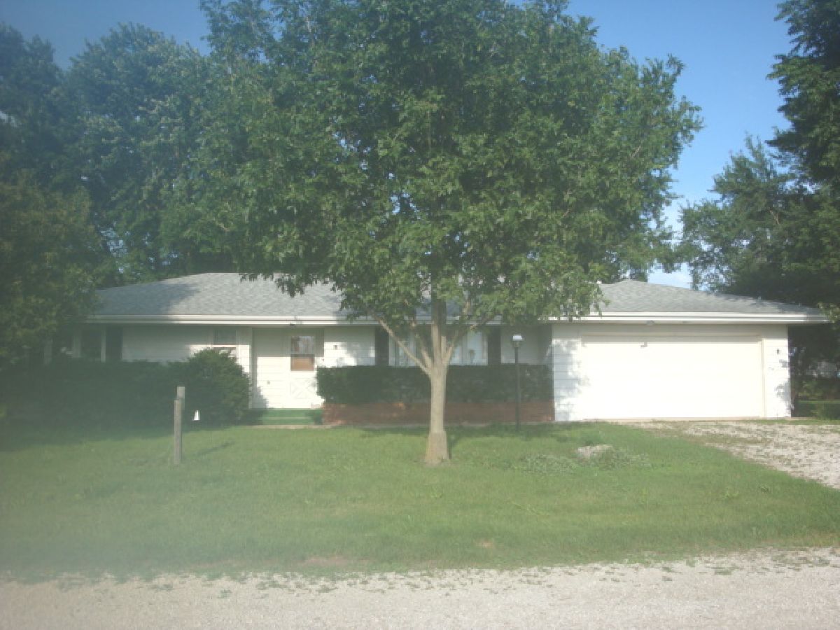  For Sale Cissna Park Illinois, 498 Park Street