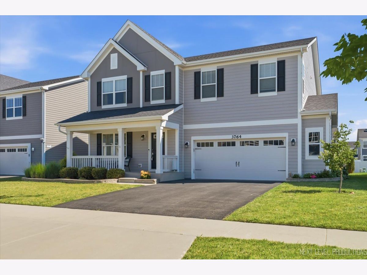 Homes For Sale West Point Gardens South Elgin Illinois, 3764 St James Court