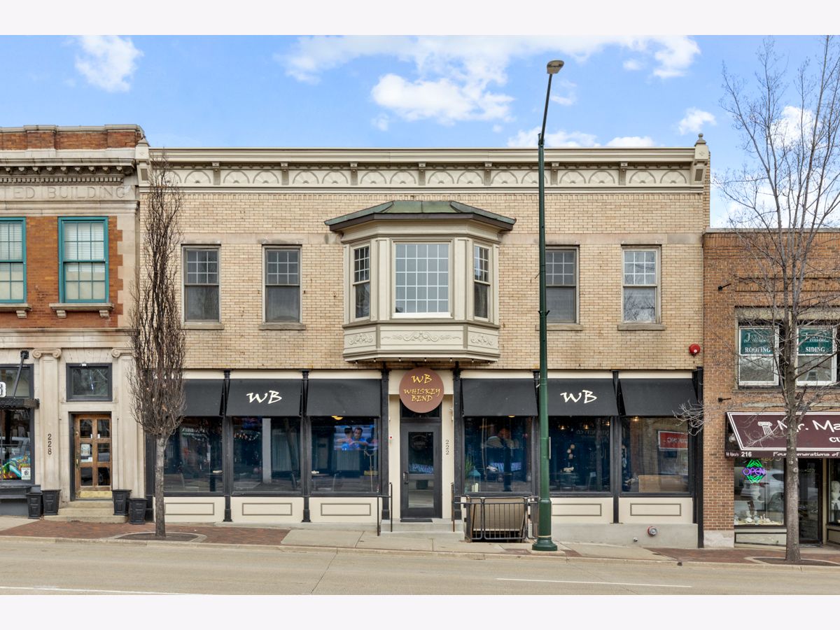  For Rent St Charles Illinois, 222 Main