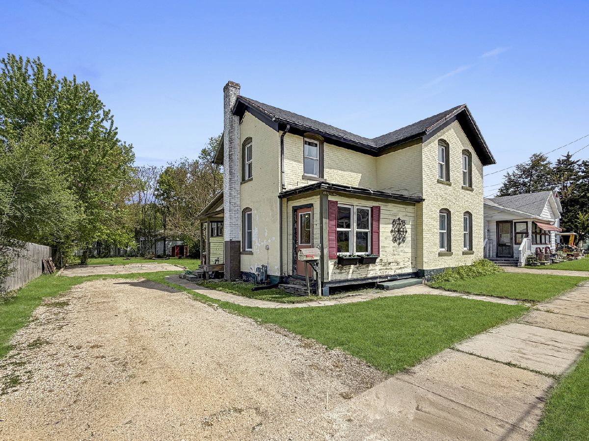  Sold Freeport Illinois, 922 Shawnee