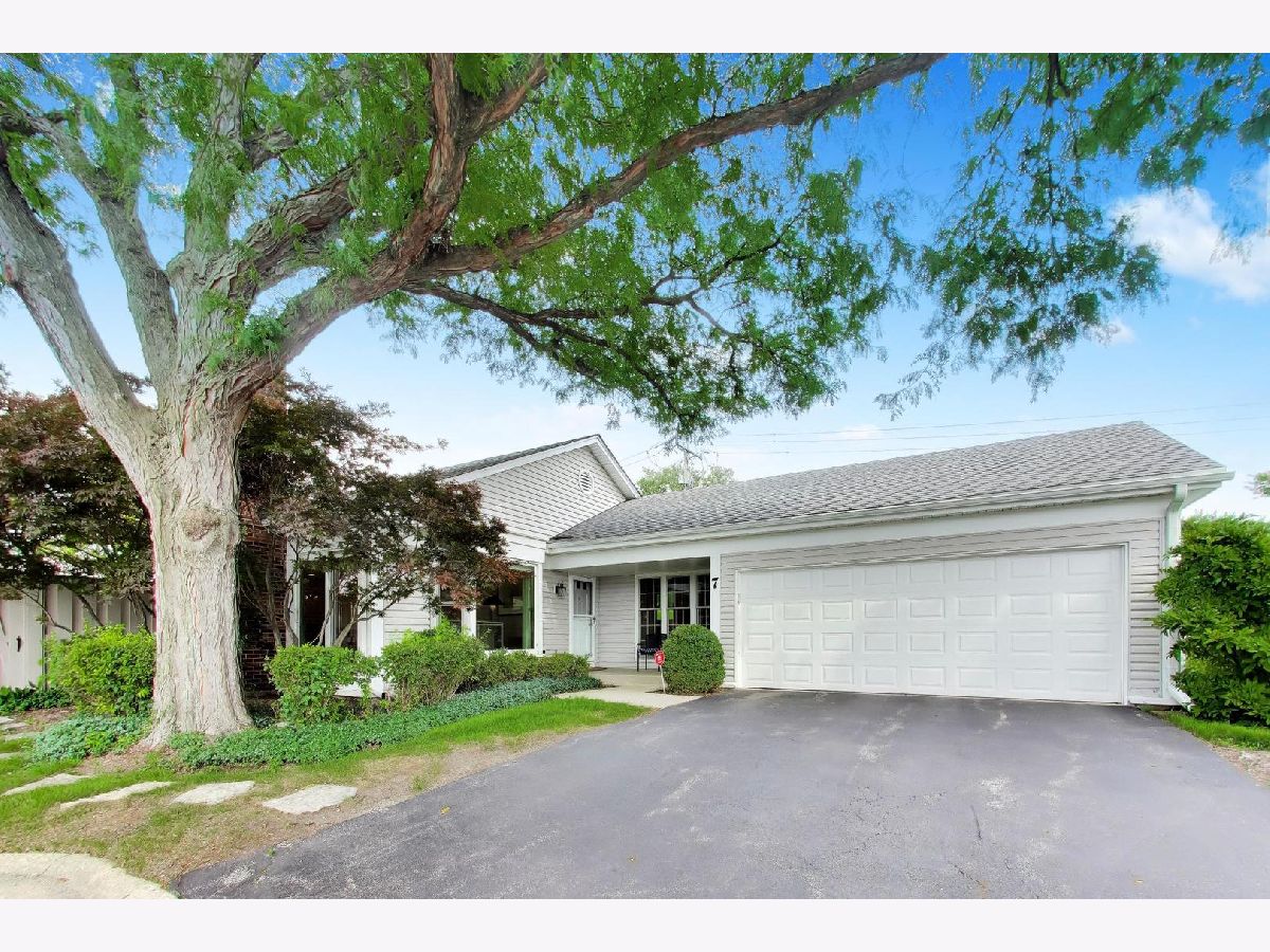  For Sale Northbrook Illinois, 7 The Court Of Hidden