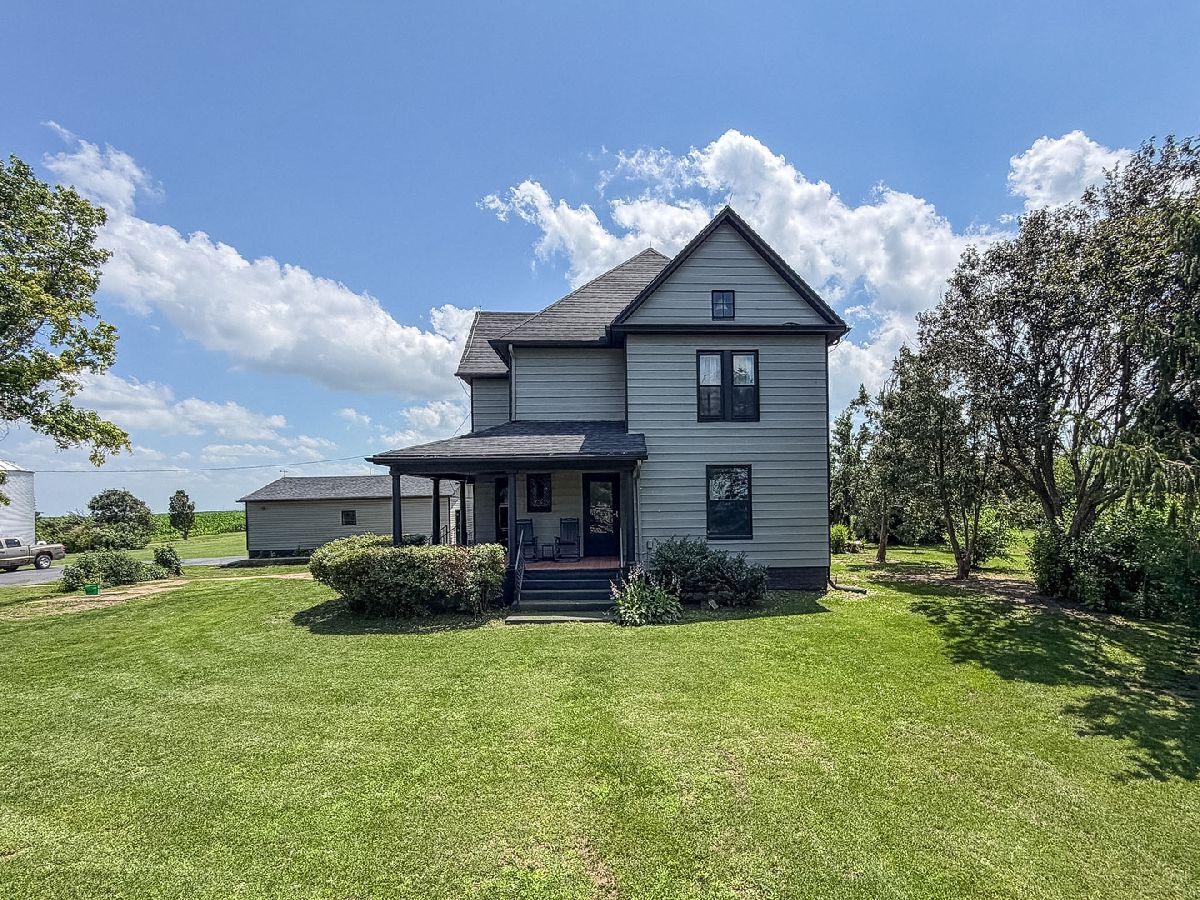  For Sale Gifford Illinois, 2273 County Road 3100