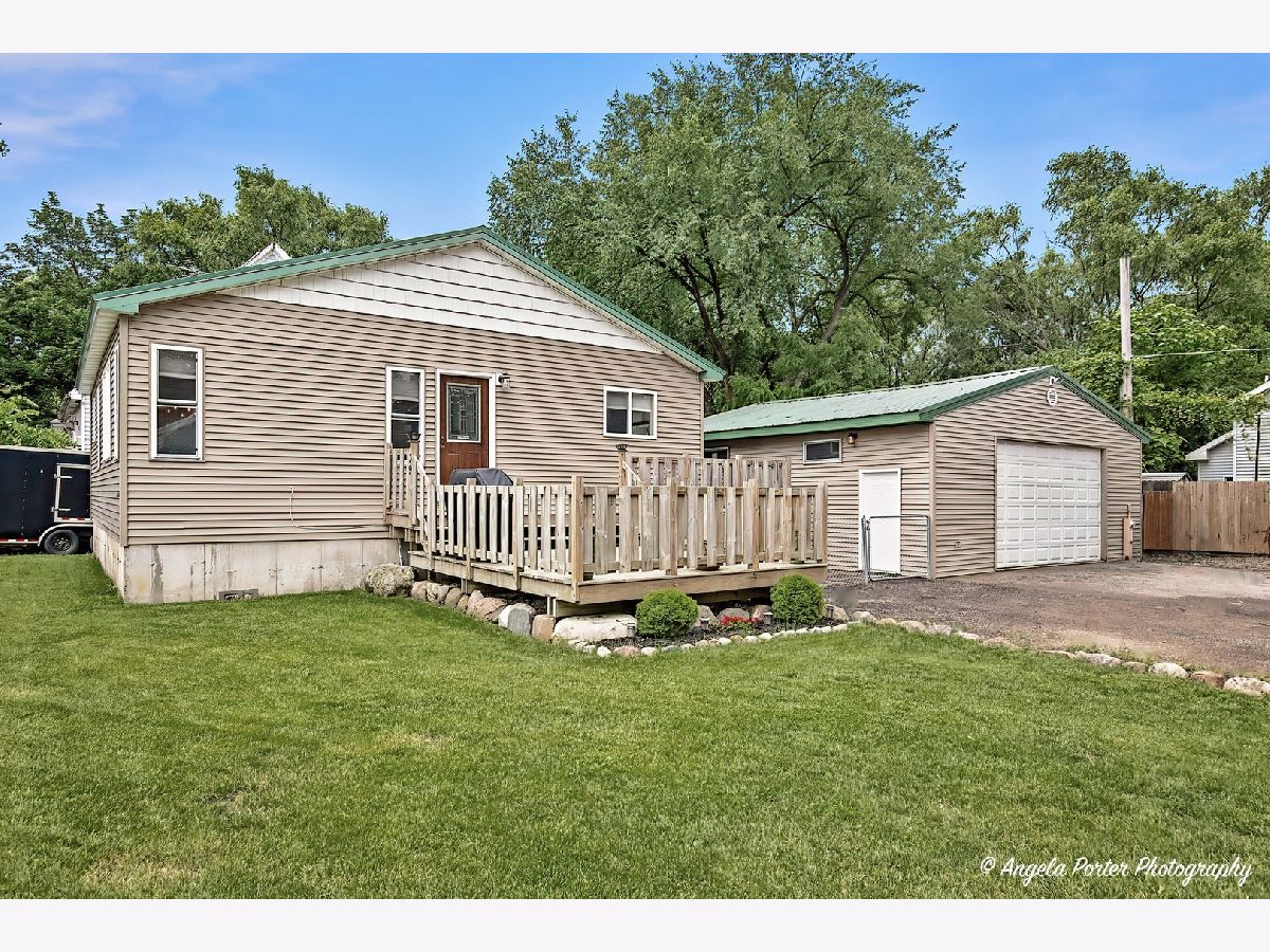 Homes For Sale Pistakee Portals Fox Lake Illinois, 39 Fairfax Road