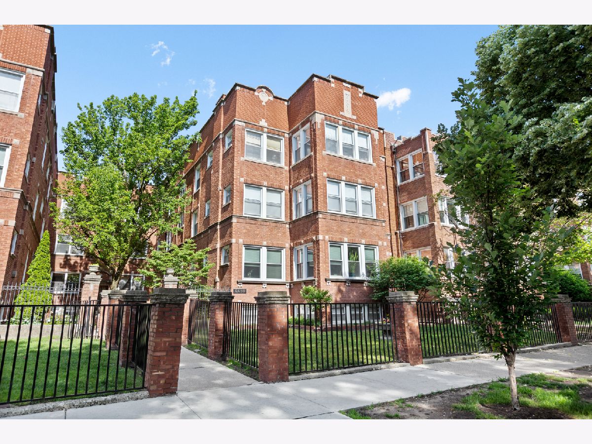  Rented Chicago Illinois, 4450 Beacon