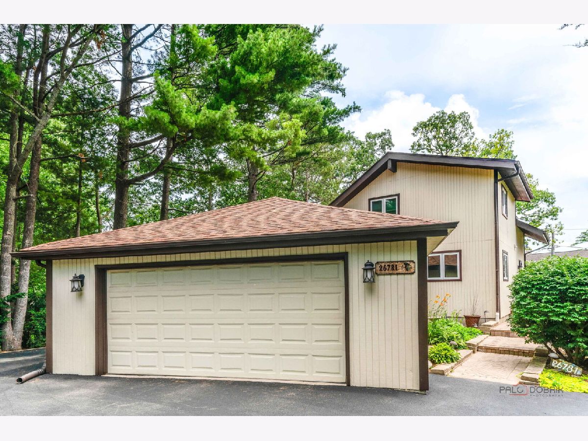 Homes For Sale West Shore Park Mundelein Illinois, 26781 Circle Drive