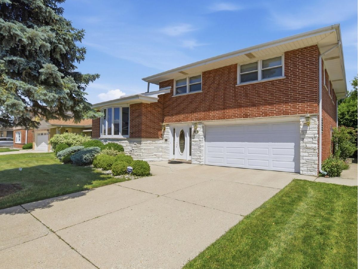  For Sale Chicago Illinois, 8238 Balmoral Avenue