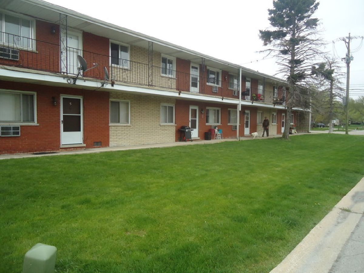  Rented Hickory Hills Illinois, 8244 87th