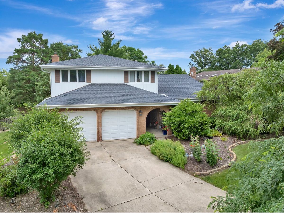 Homes For Sale Cambridge Estates Burr Ridge Illinois, 628 Camelot Drive