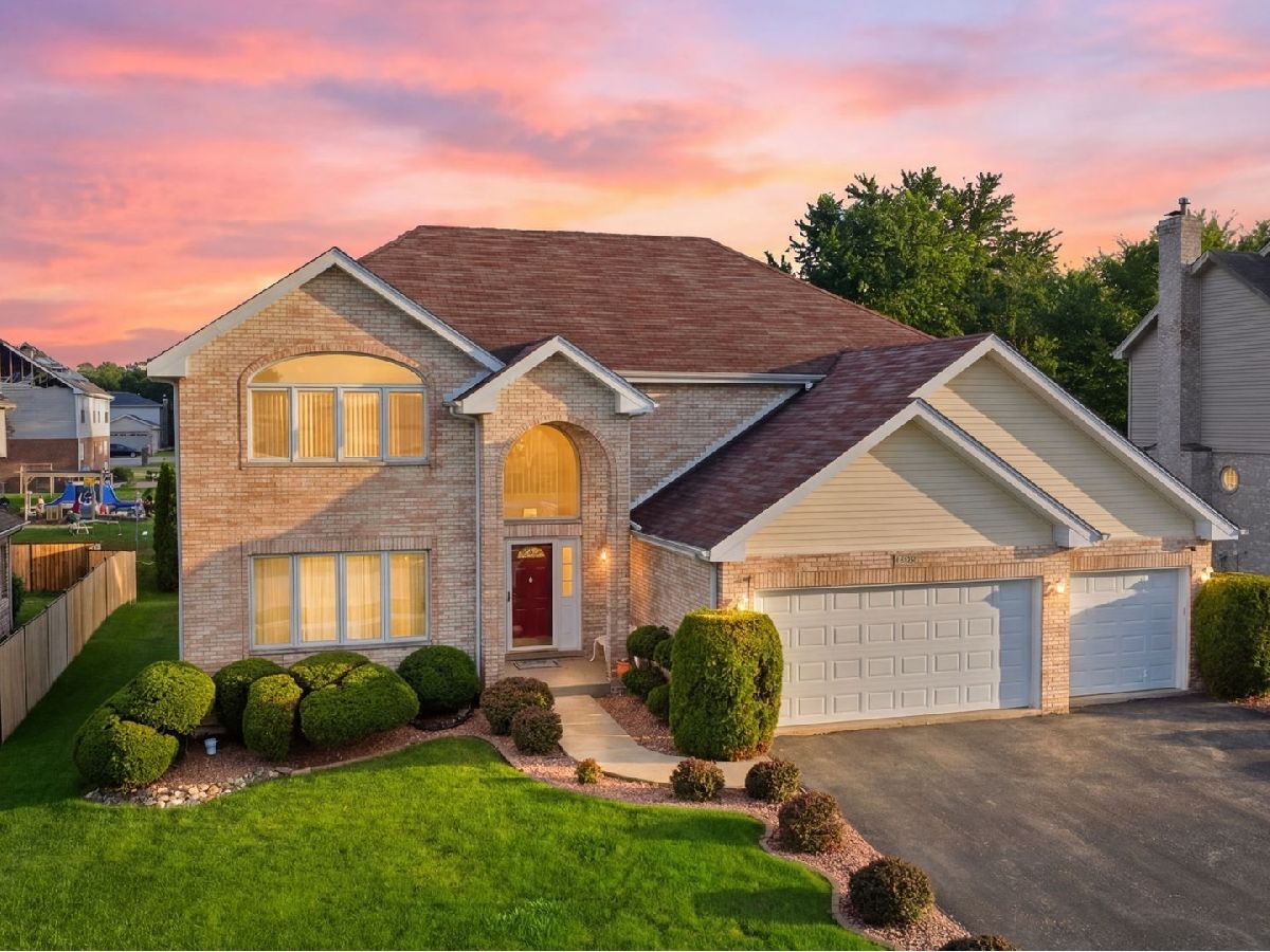 Homes & Townhomes For Sale Williamsburg Place Crete Illinois, 1249 Parliament Street