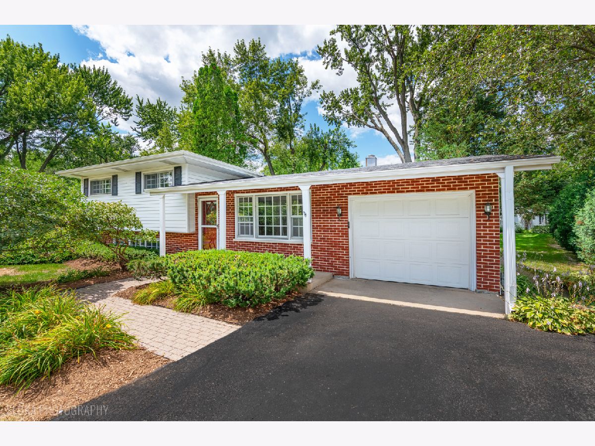  For Sale Cary Illinois, 320 Deveron Circle