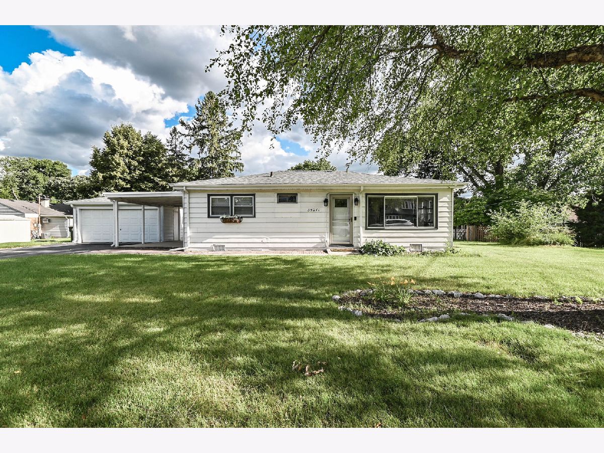  For Sale Ingleside Illinois, 35211 Edgewater Lane