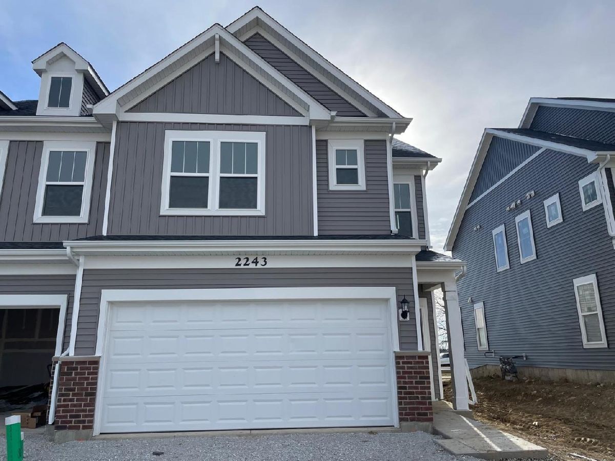  Rented Naperville Illinois, 2243 Horseshoe