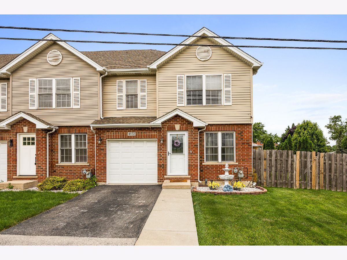  For Sale Justice Illinois, 8902 Frontage Road