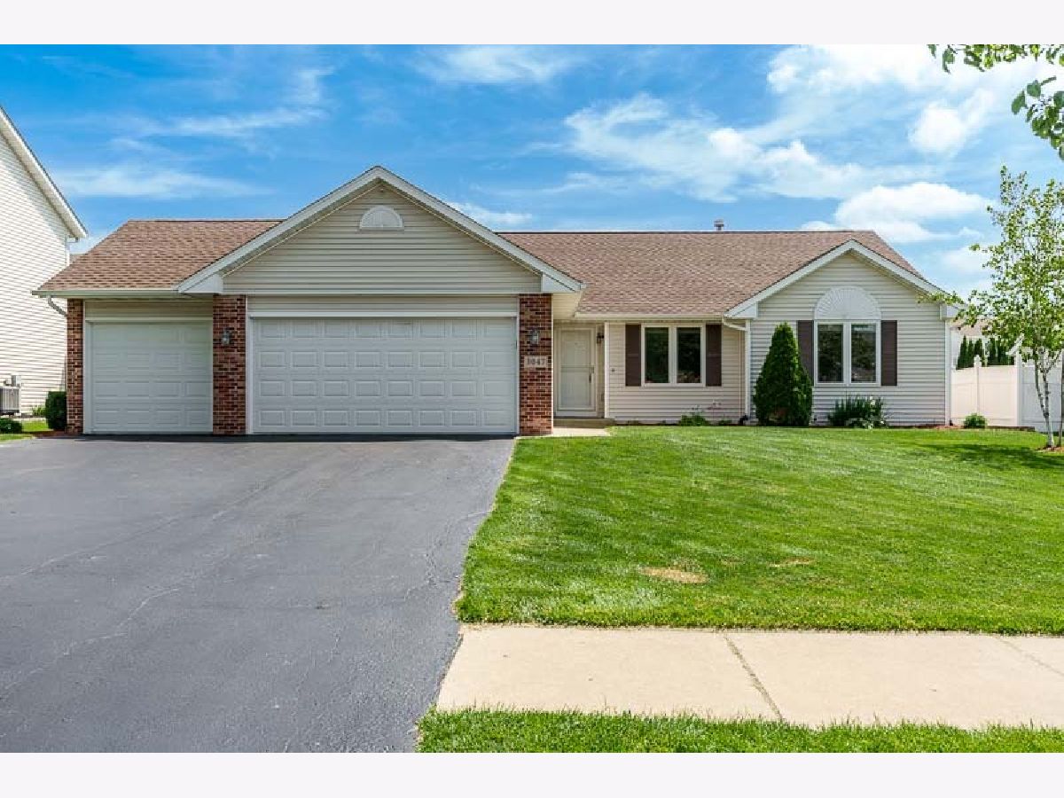  For Sale Machesney Park Illinois, 3047 Vaughndale Drive
