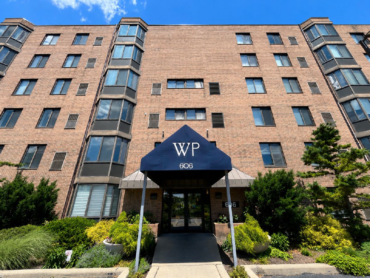  For Sale Chicago Illinois, 606 Woodland Park Avenue
