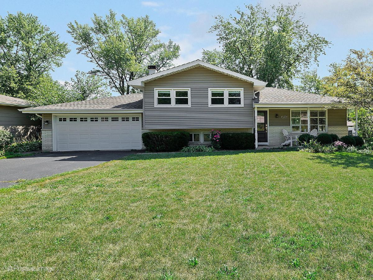 For Rent Clarendon Hills Illinois, 5735 Virginia