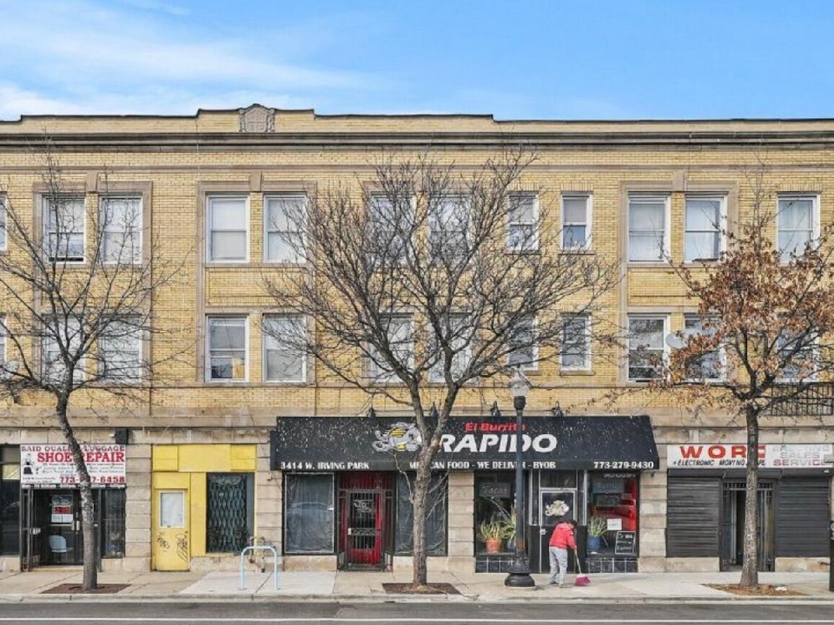  Rented Chicago Illinois, 3420 Irving Park