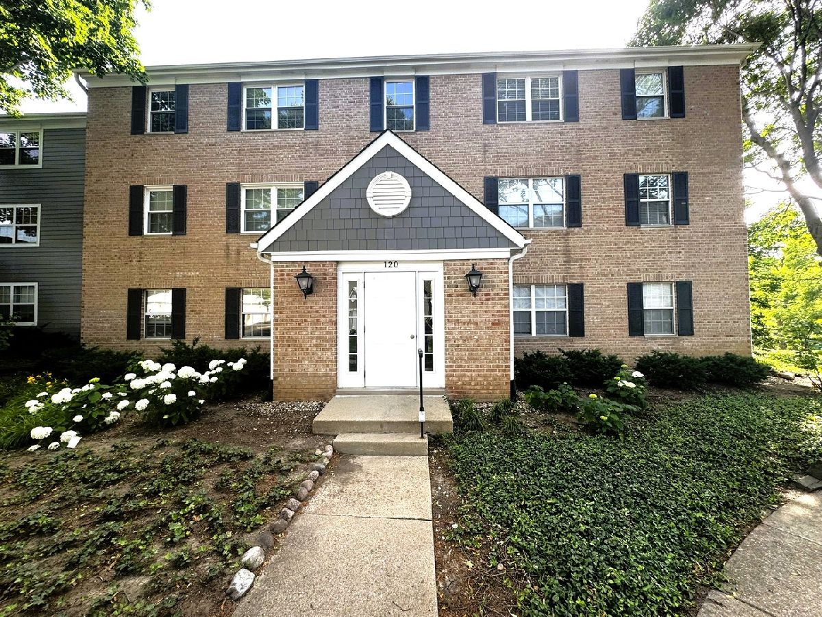  For Rent Libertyville Illinois, 120 Winchester