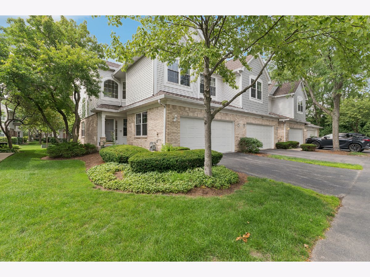  Rented Itasca Illinois, 122 Bay
