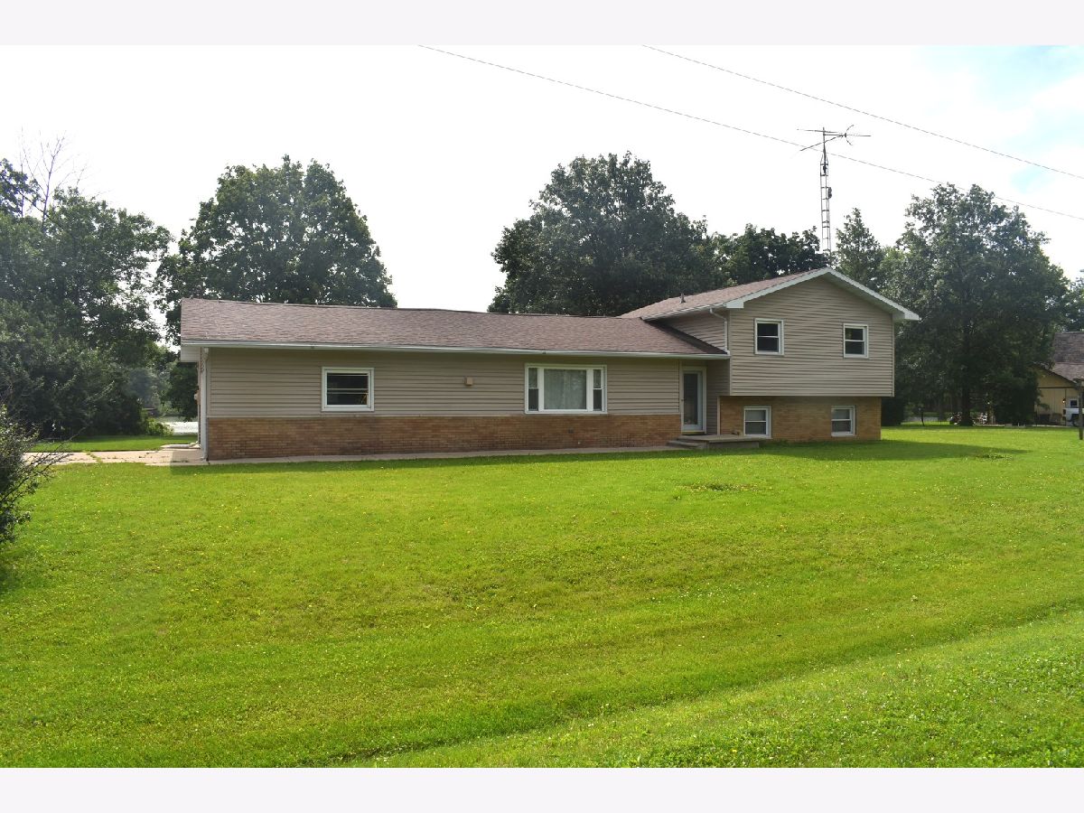  For Sale Cissna Park Illinois, 124 Hislop Drive