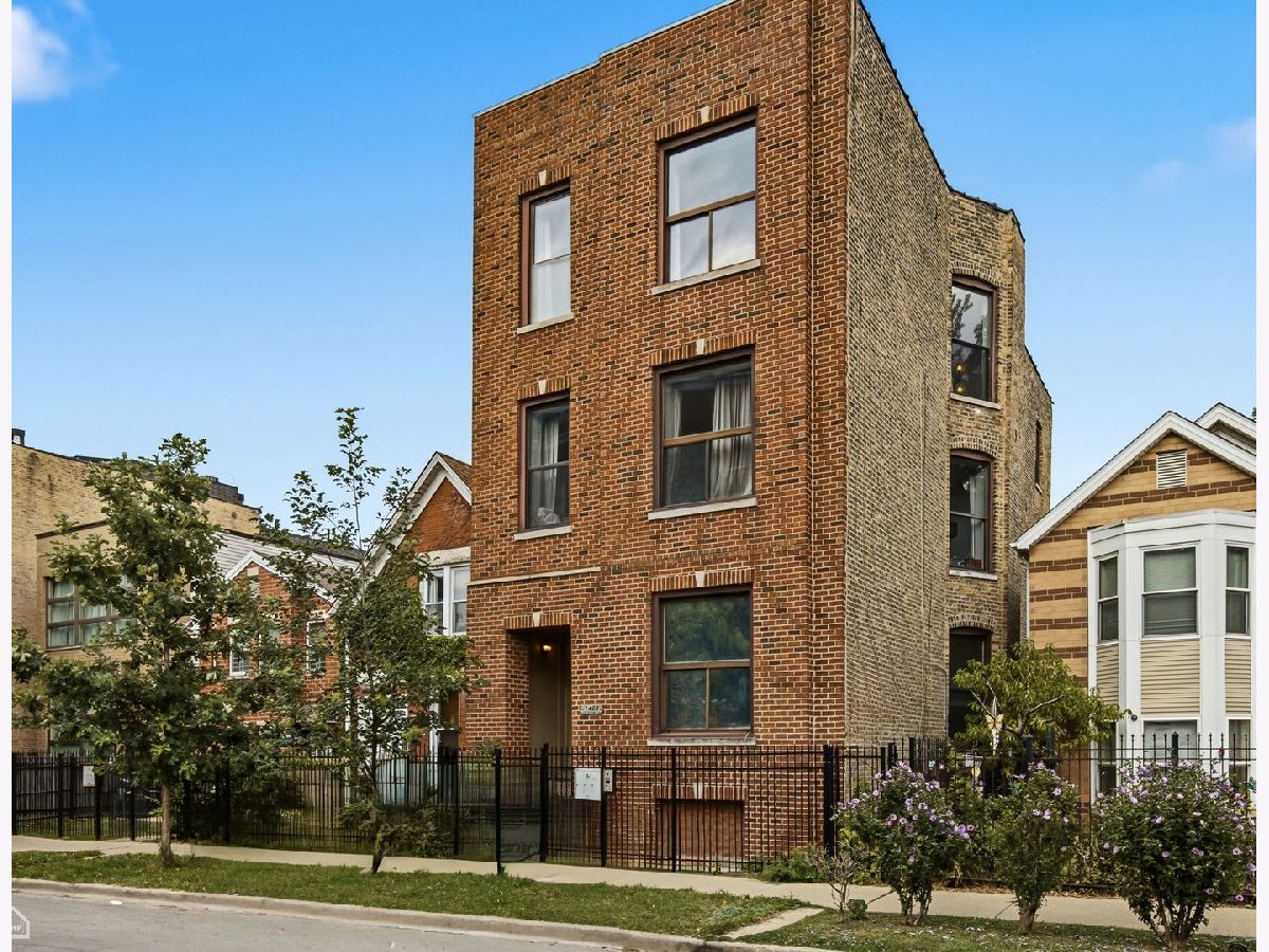  For Sale Chicago Illinois, 1403 Rockwell Street