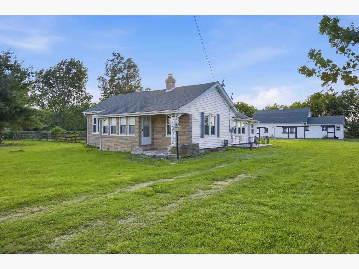  For Sale Harvard Illinois, 22418 Oak Grove Road