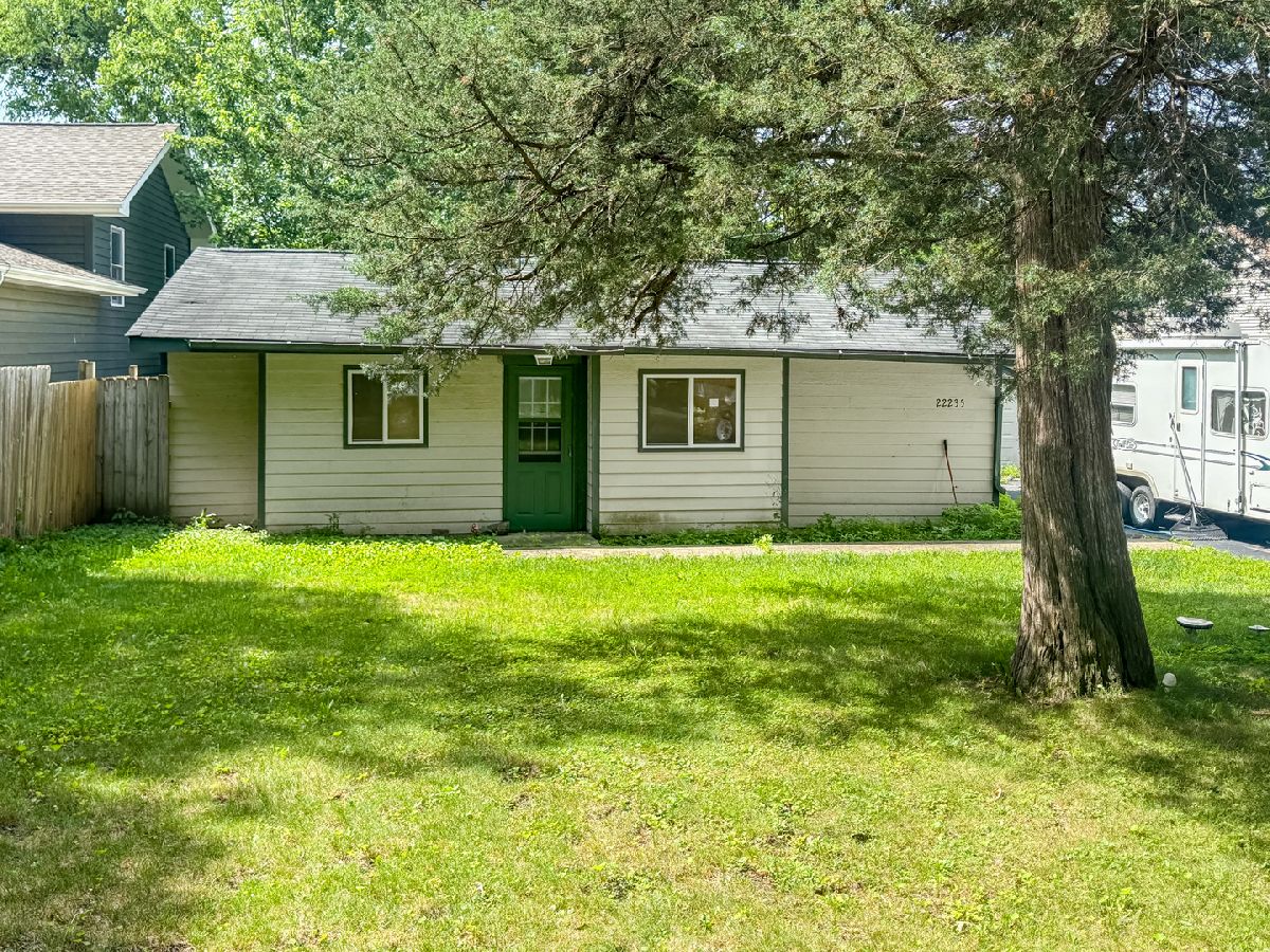  For Sale Antioch Illinois, 22235 Greene Lane