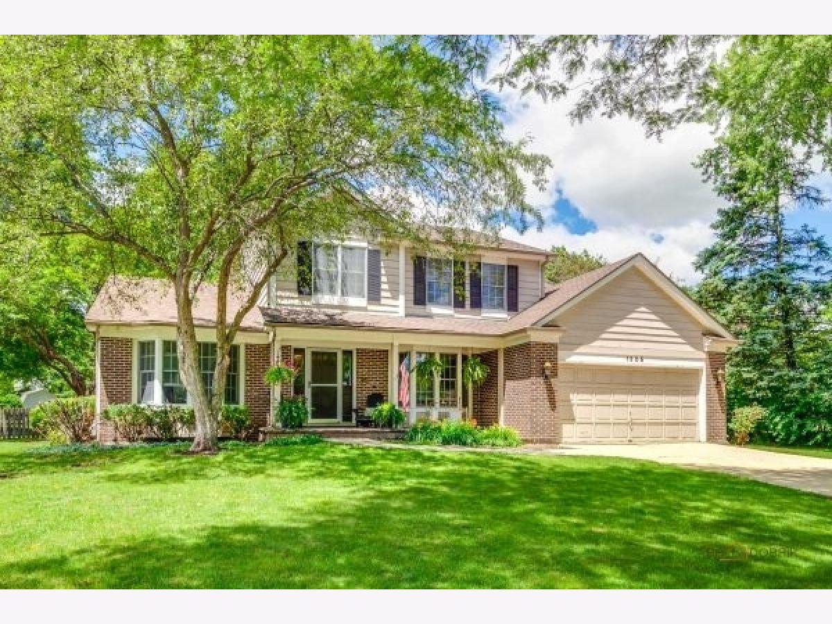  For Sale Libertyville Illinois, 1305 Dancer Court