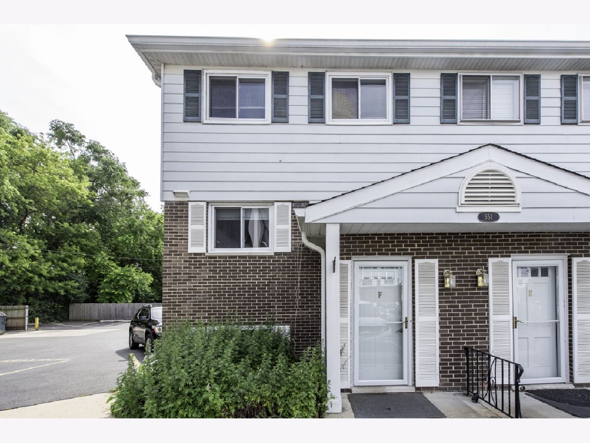  For Rent Libertyville Illinois, 551 Park