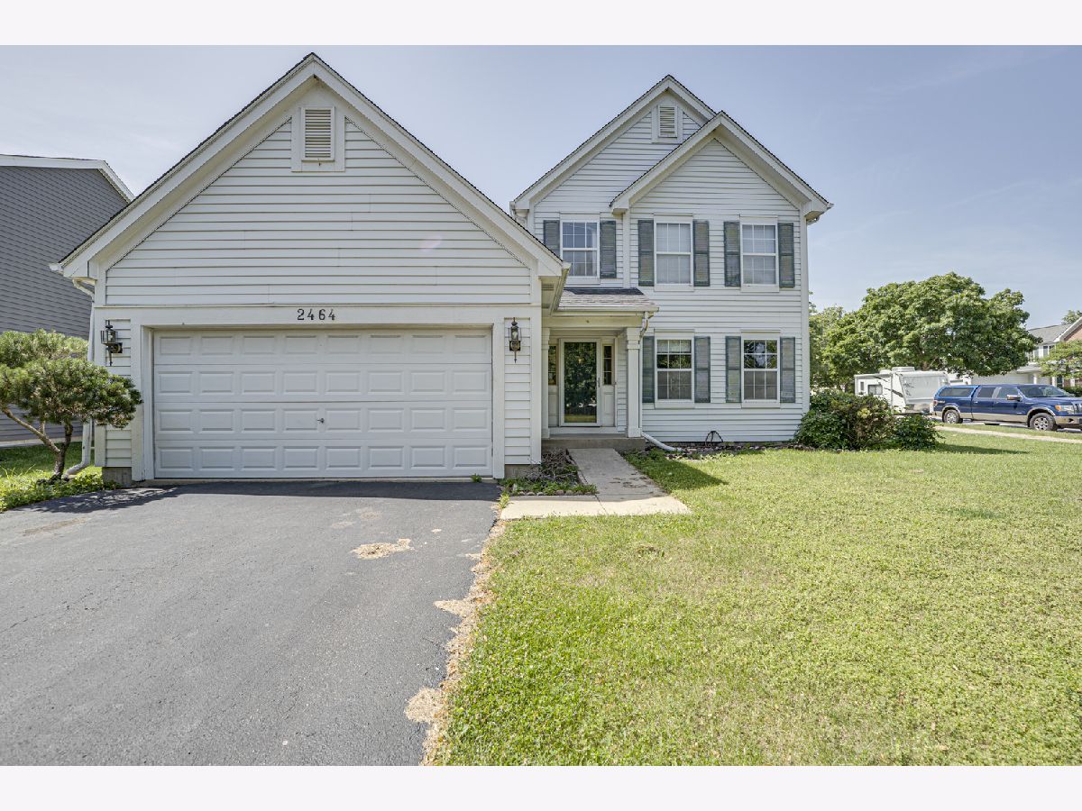 Townhomes & Condos & Homes For Rent Cambridge Countryside Aurora Illinois, 2464 Blue Spruce
