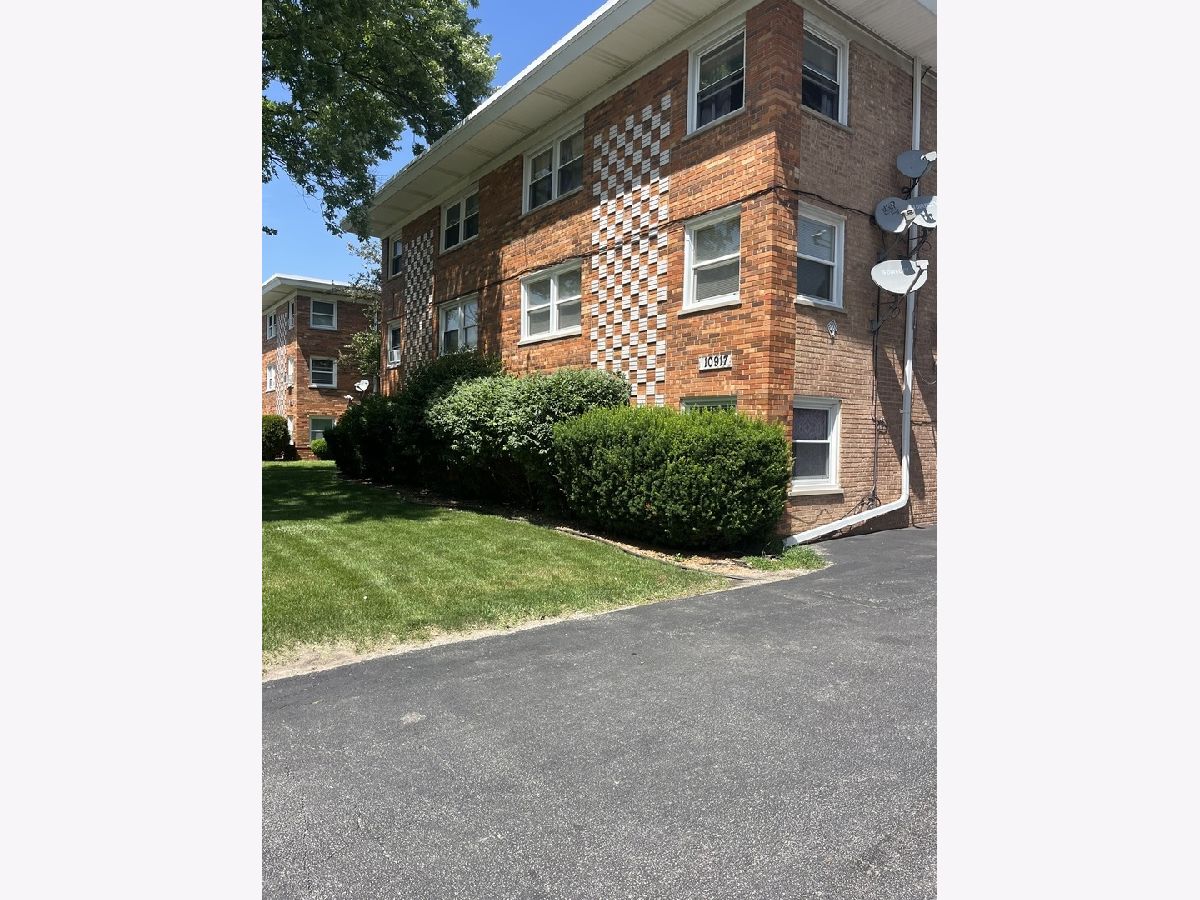  Rented Worth Illinois, 10917 Lloyd
