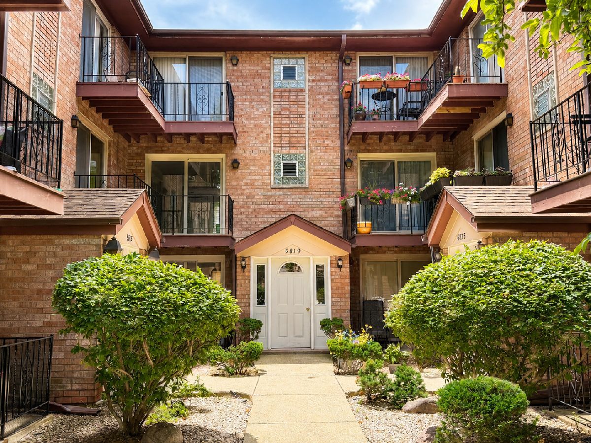  For Rent Chicago Illinois, 5819 Higgins