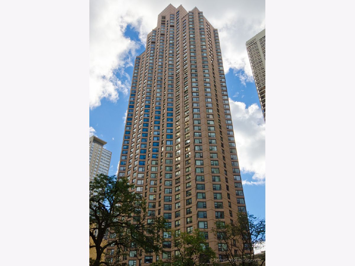 Rented Chicago Illinois, 401 Ontario