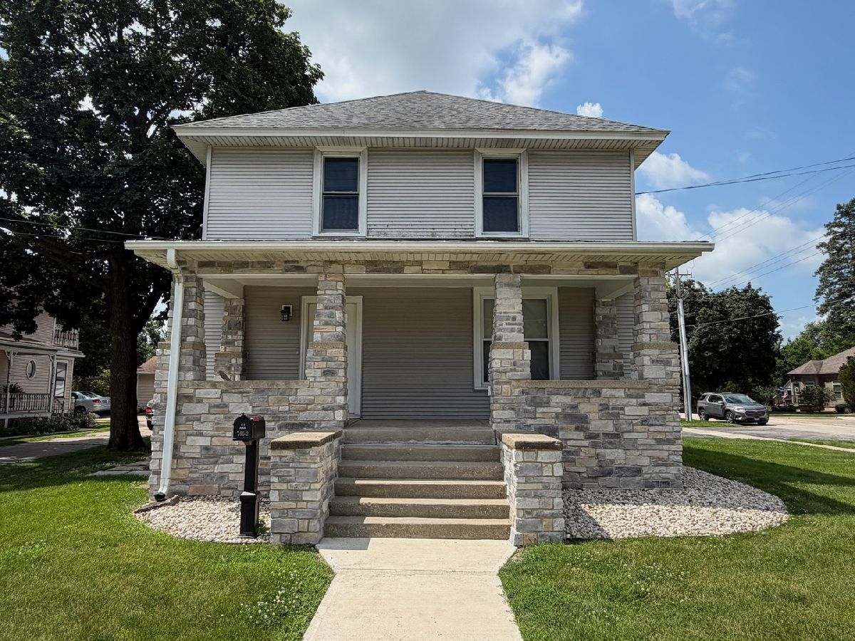  Rented Marengo Illinois, 705 Grant