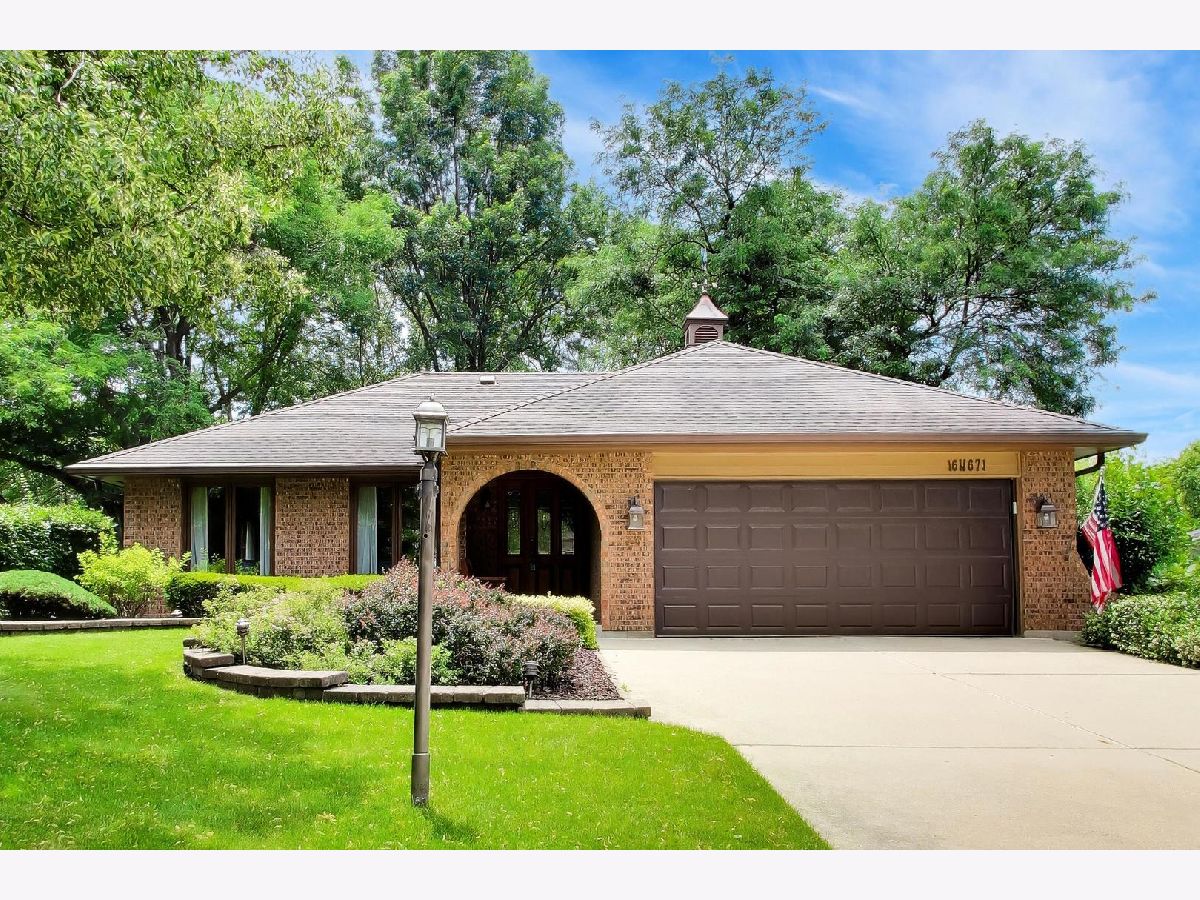  For Sale Willowbrook Illinois, 16W671 Fern Street