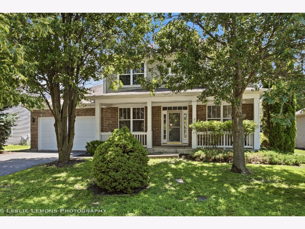  For Sale Oswego Illinois, 305 Kensington Drive